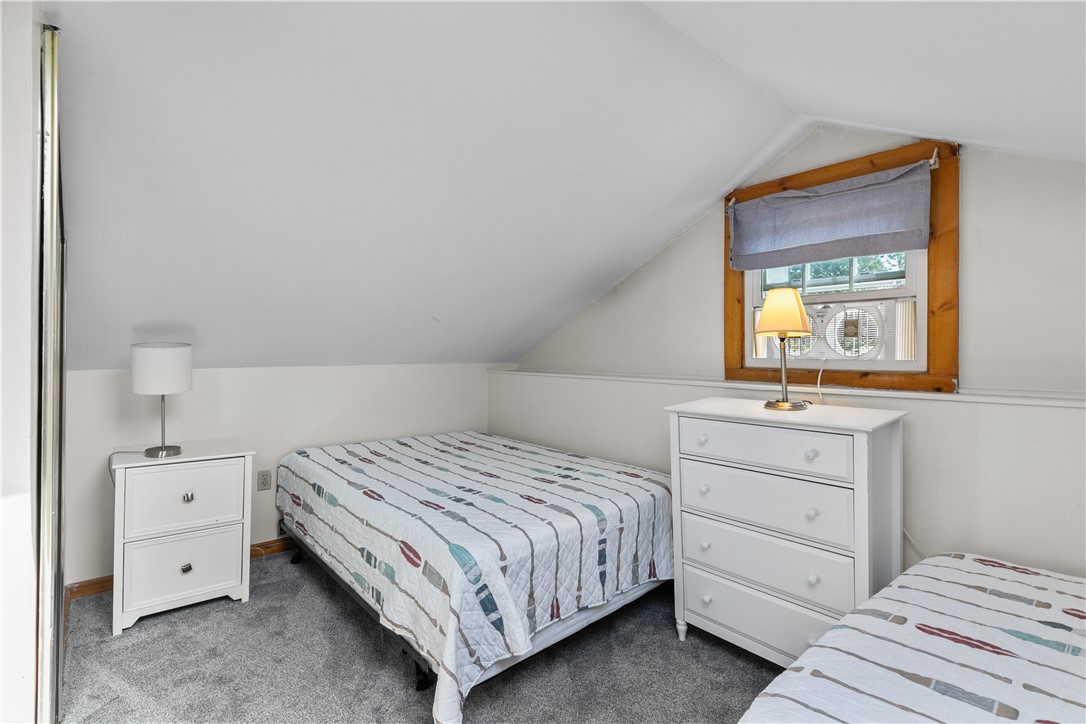 Newport, Rhode Island 02840, United States, 2 Bedrooms Bedrooms, ,2 BathroomsBathrooms,Residential,Active,213789