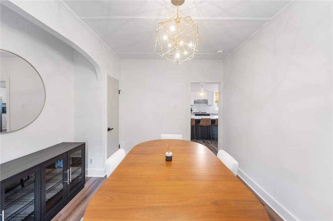 Lincoln, Rhode Island 02802, United States, 3 Bedrooms Bedrooms, ,2 BathroomsBathrooms,Residential,Active,200234