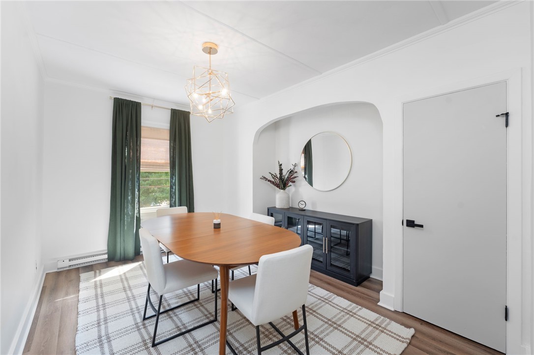 Lincoln, Rhode Island 02802, United States, 3 Bedrooms Bedrooms, ,2 BathroomsBathrooms,Residential,Active,200234