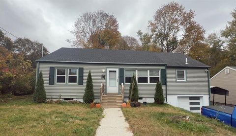 92 Lake Road Plainfield CT 06354