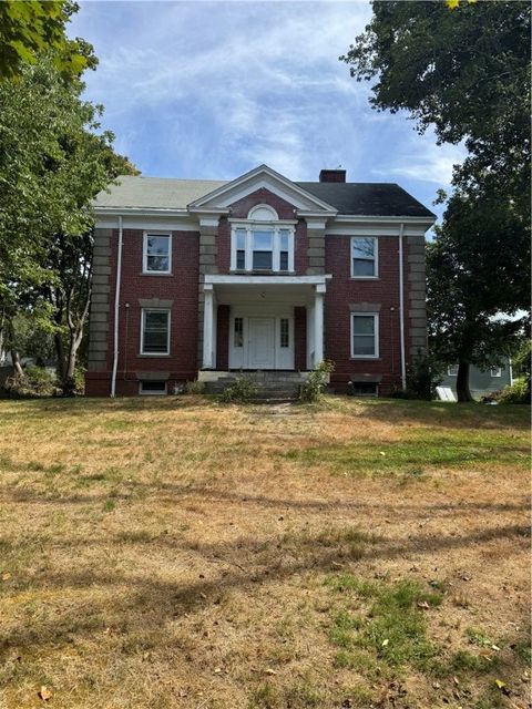7 Lanphear Street West Warwick RI 02893