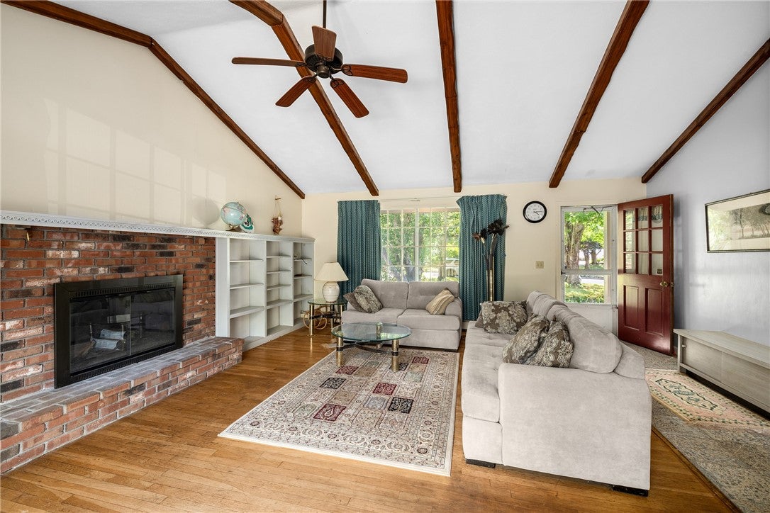 20 Adirondack Drive