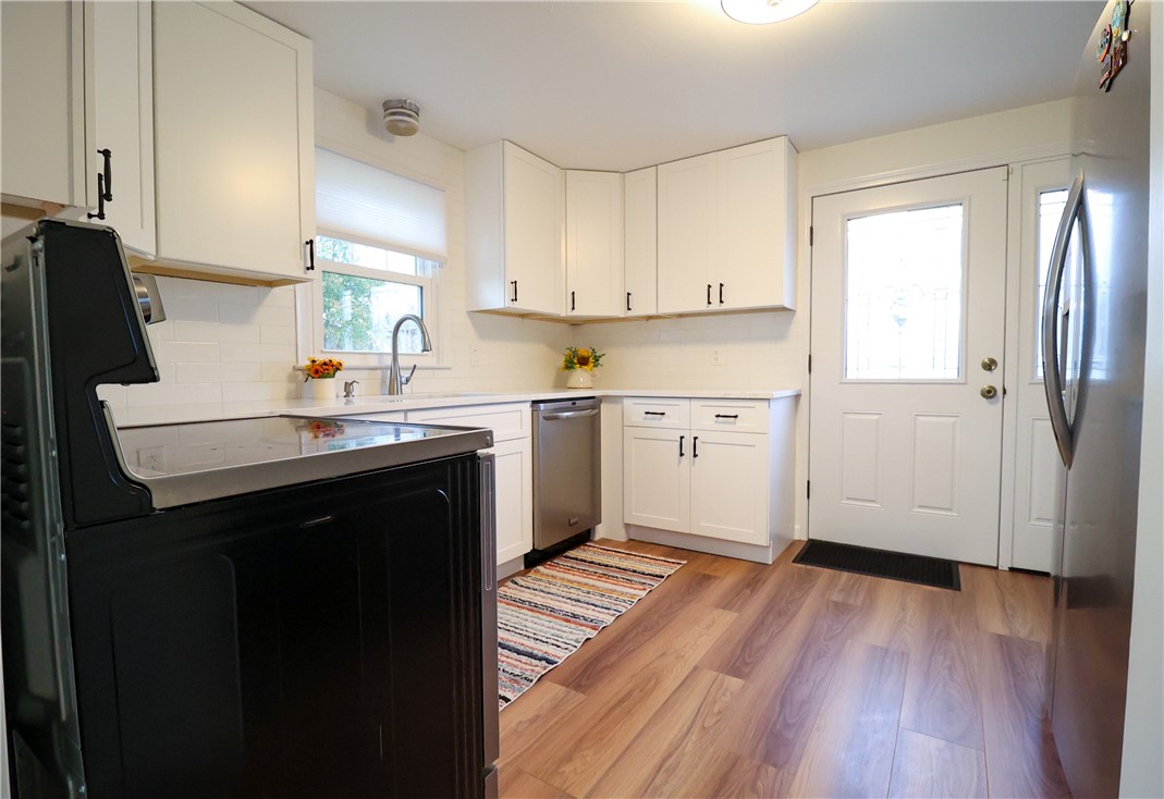 18 Meadowcrest Drive