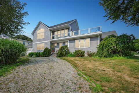 18 Anawan Avenue Narragansett RI 02882