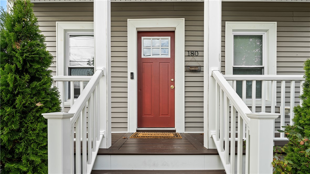 180 Darlingdale Avenue