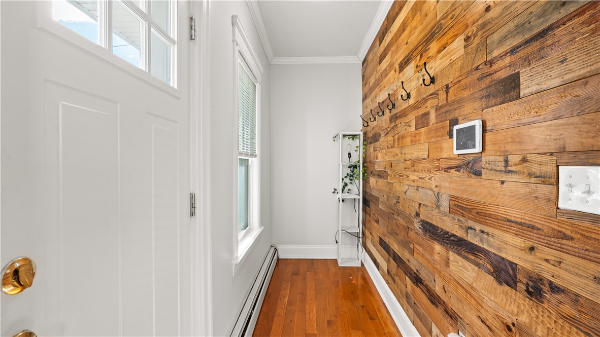 180 Darlingdale Avenue