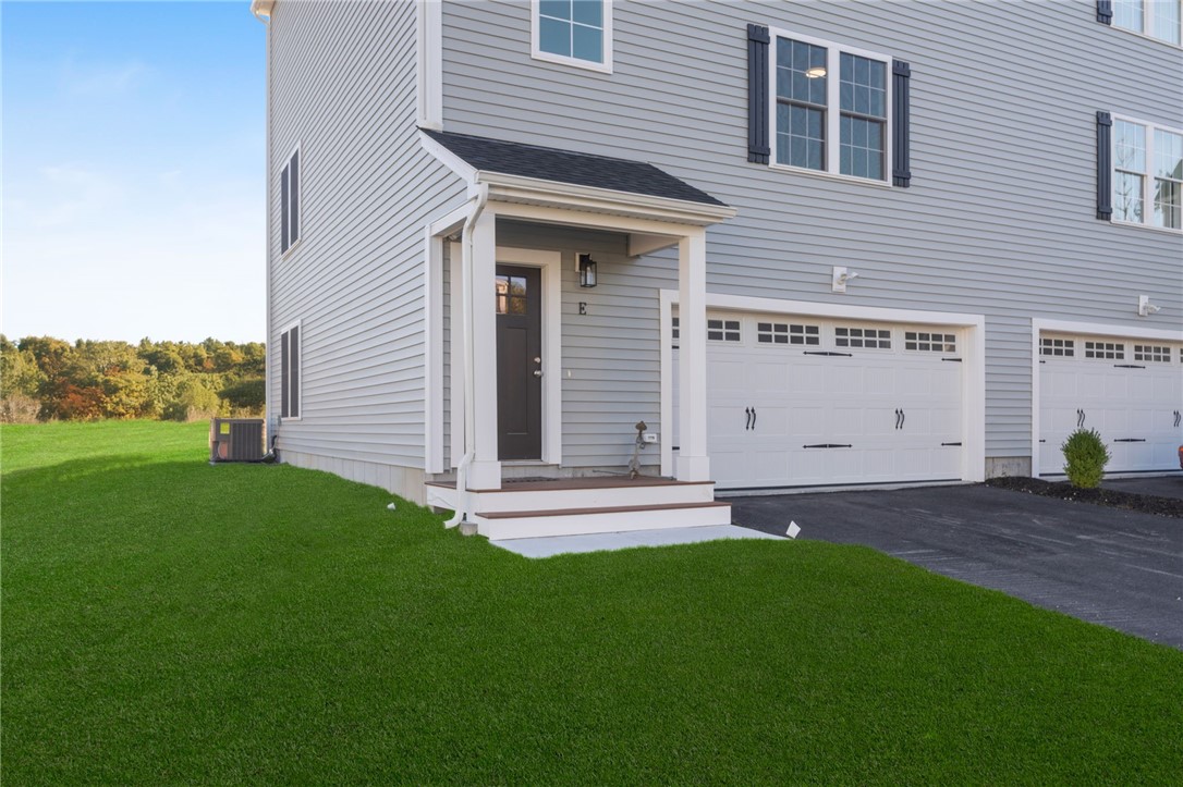 1 Old County Village Way E