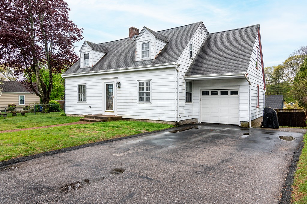 16 Sunset Avenue
