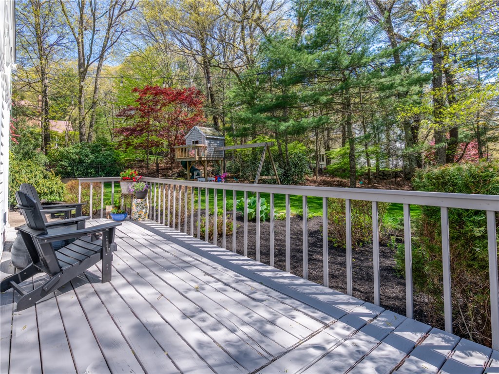 Warwick, Rhode Island, 02886, United States, 4 Bedrooms Bedrooms, ,3 BathroomsBathrooms,Residential,Active,2044602