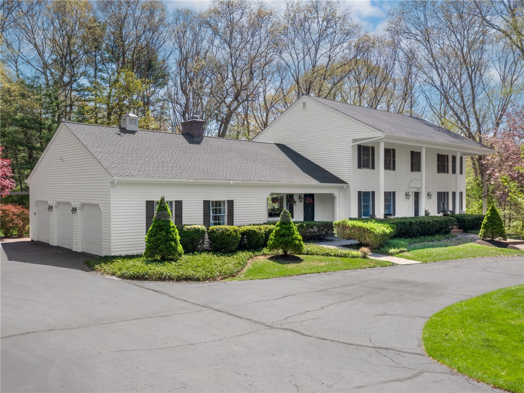Warwick, Rhode Island, 02886, United States, 4 Bedrooms Bedrooms, ,3 BathroomsBathrooms,Residential,Active,2044602