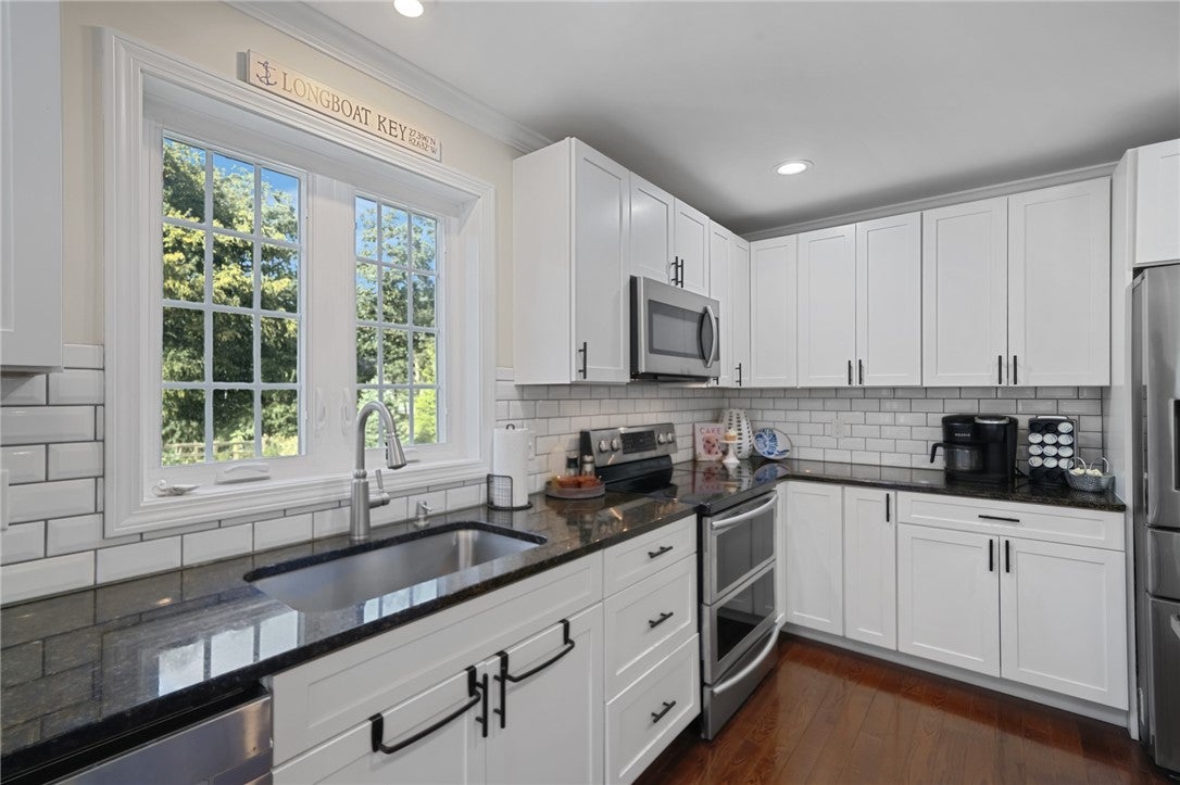 2 Olive Grove Lane