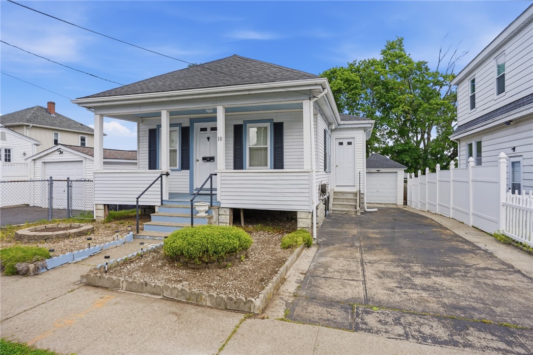 10 Mayflower Street