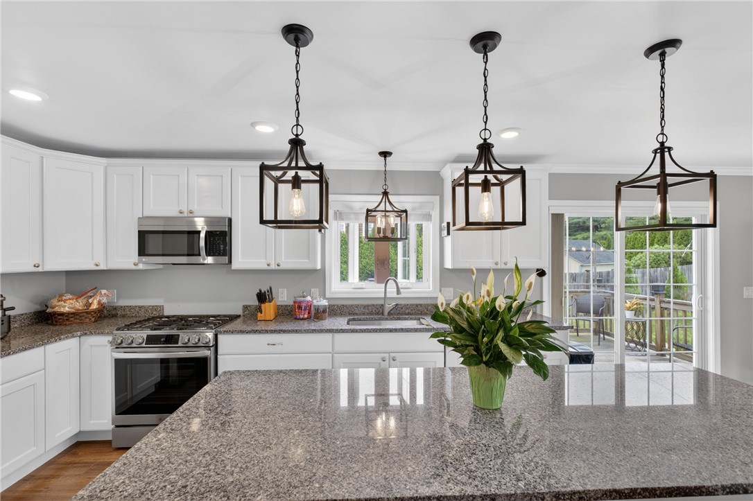 10 Corrine Drive