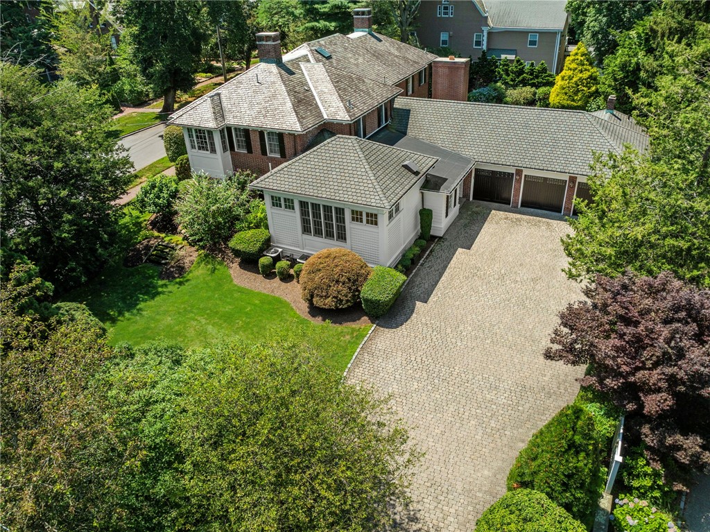 140 Freeman Parkway