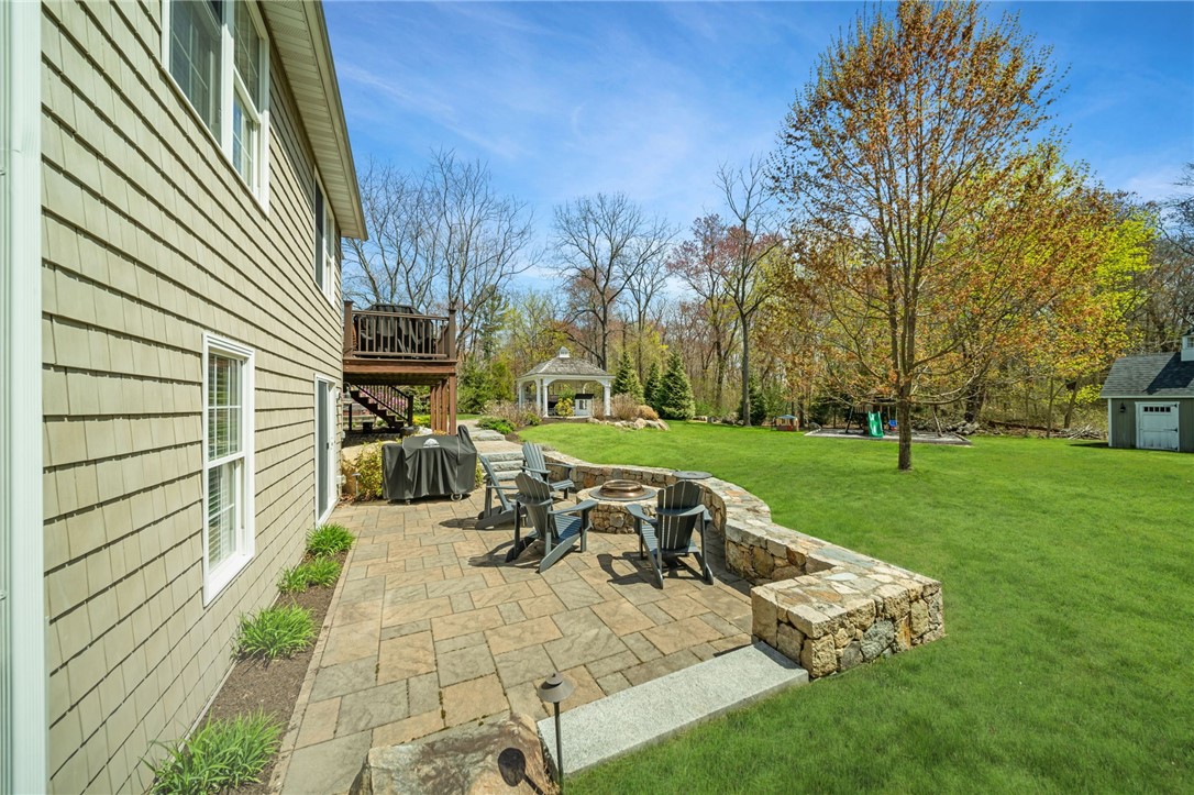 East Greenwich, Rhode Island 02818, United States, 3 Bedrooms Bedrooms, ,3 BathroomsBathrooms,Residential,Pending,122412