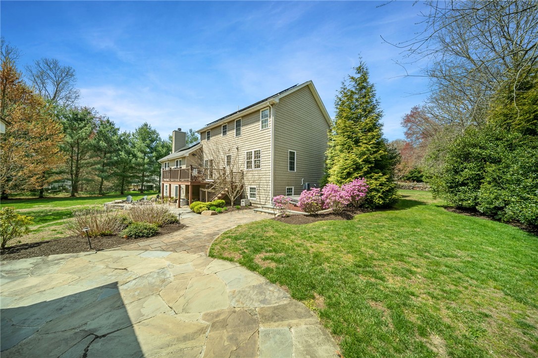 East Greenwich, Rhode Island 02818, United States, 3 Bedrooms Bedrooms, ,3 BathroomsBathrooms,Residential,Pending,122412