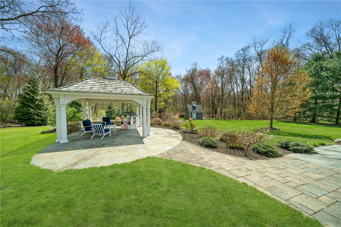 East Greenwich, Rhode Island 02818, United States, 3 Bedrooms Bedrooms, ,3 BathroomsBathrooms,Residential,Pending,122412