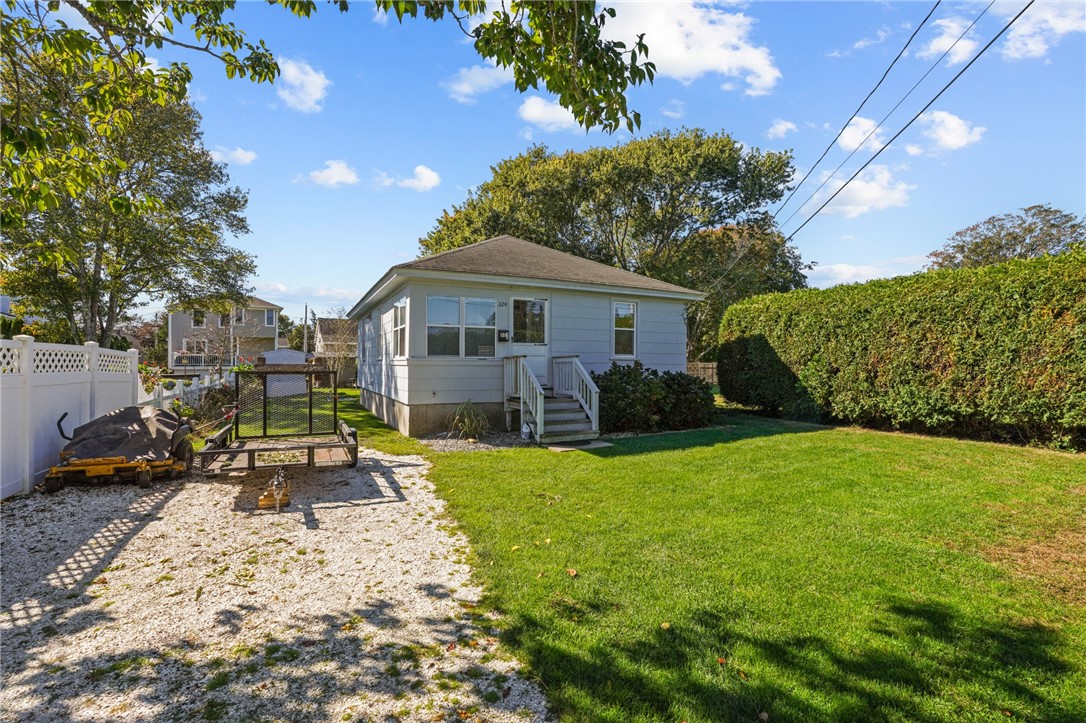 32 Crandall Avenue