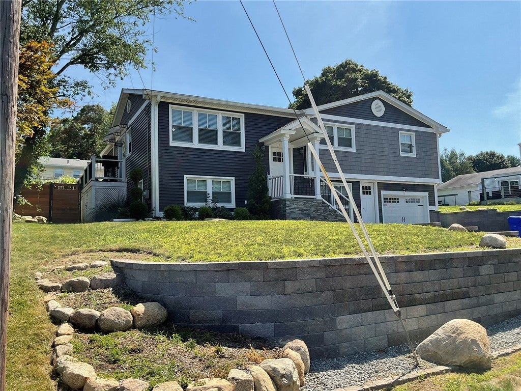 40 Bayberry Drive