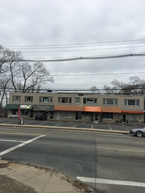895 Post Road 2