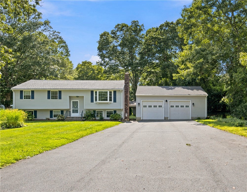 19 Sawdy Pond Avenue