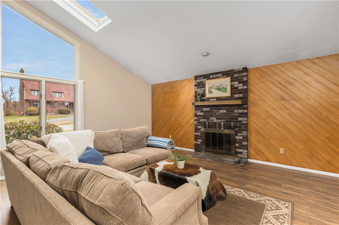 39 Almy Knoll Terrace