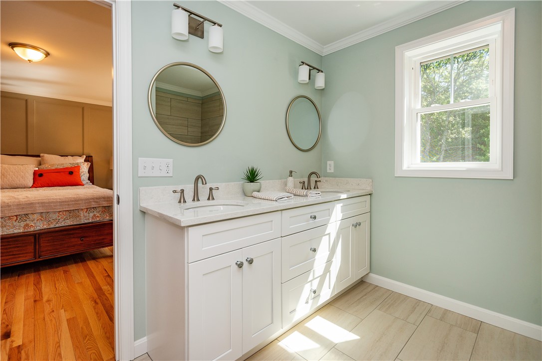 Coventry, Rhode Island 02816, United States, 4 Bedrooms Bedrooms, ,3 BathroomsBathrooms,Residential,Active,229546