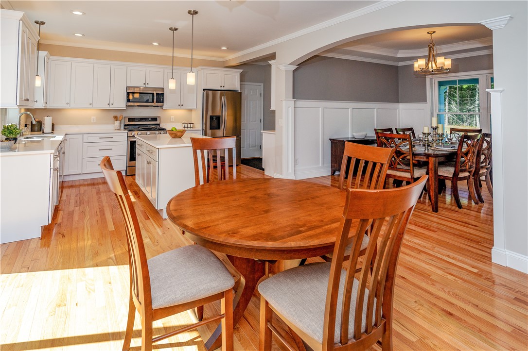 Coventry, Rhode Island 02816, United States, 4 Bedrooms Bedrooms, ,3 BathroomsBathrooms,Residential,Active,229546