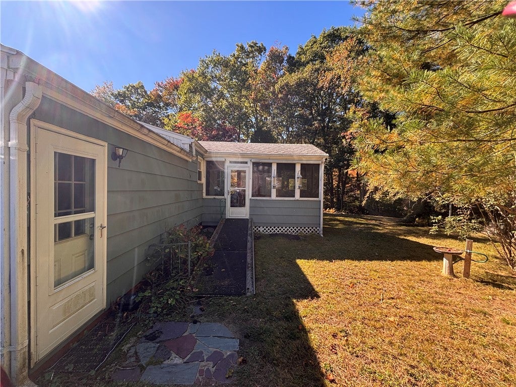 595 Lafayette Road