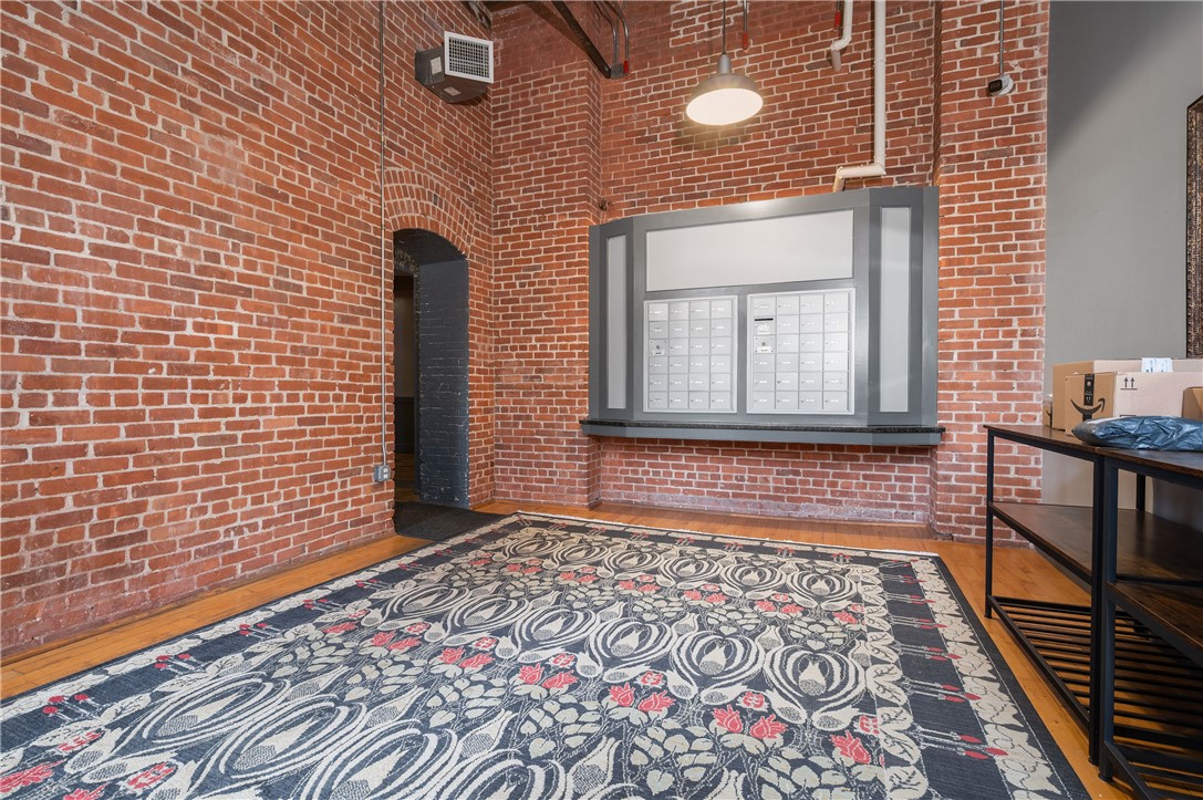 685 Social Street 115