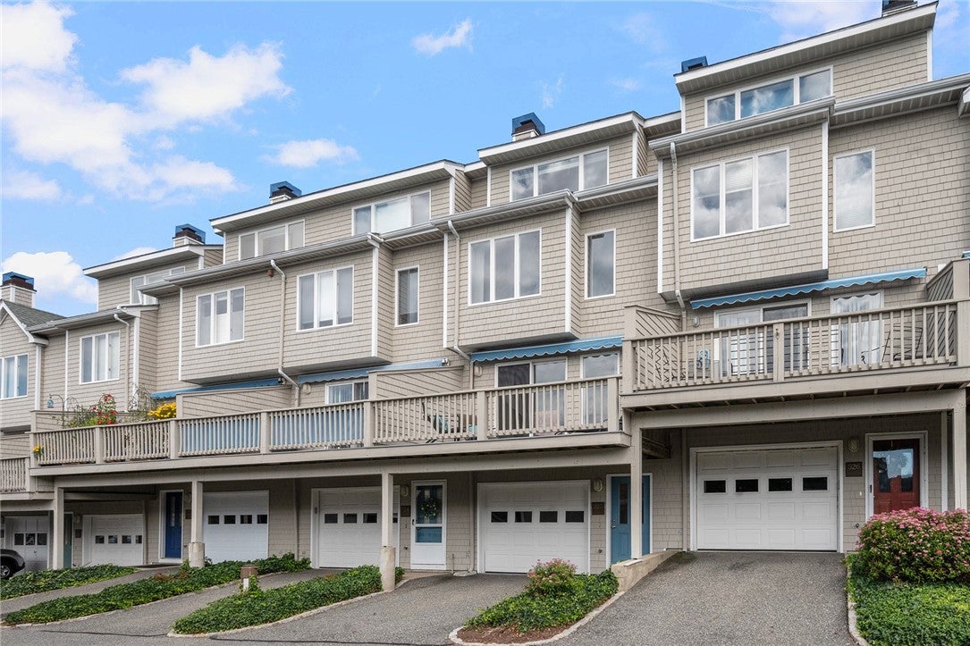 325 North Lane