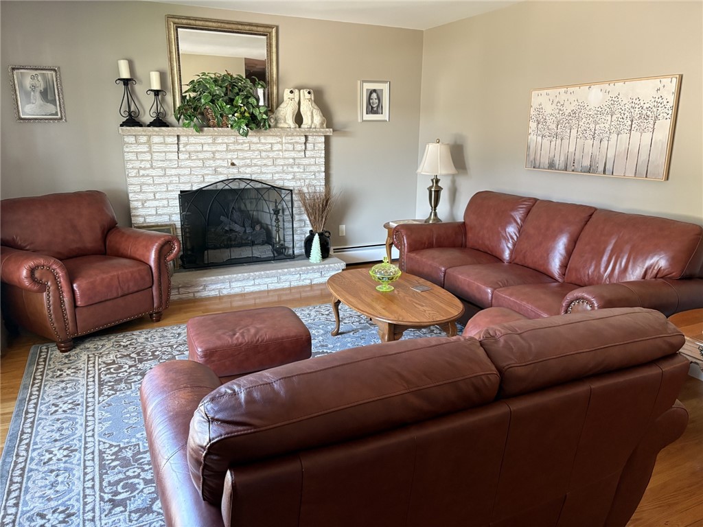 19 Oakhurst Drive