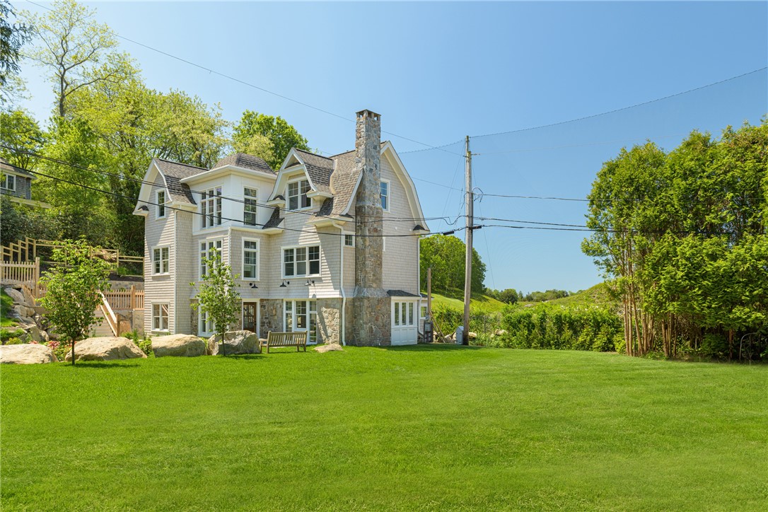17 East Hills Road 19