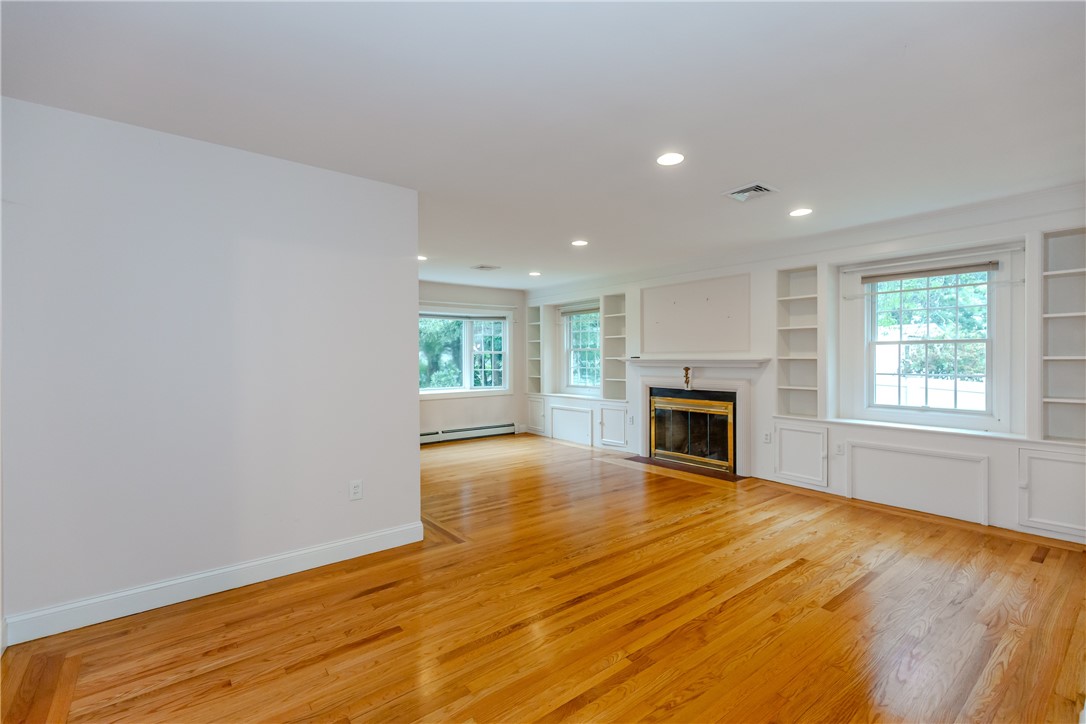 11 Maplecrest Drive