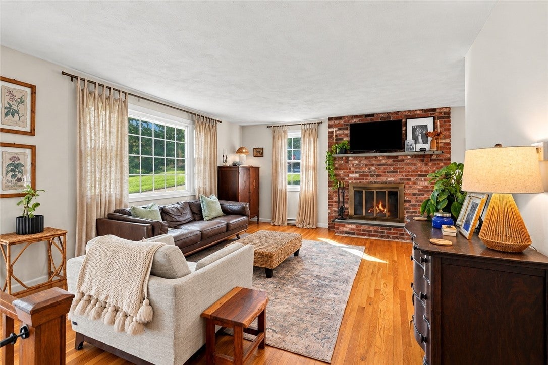 32 San Miguel Drive
