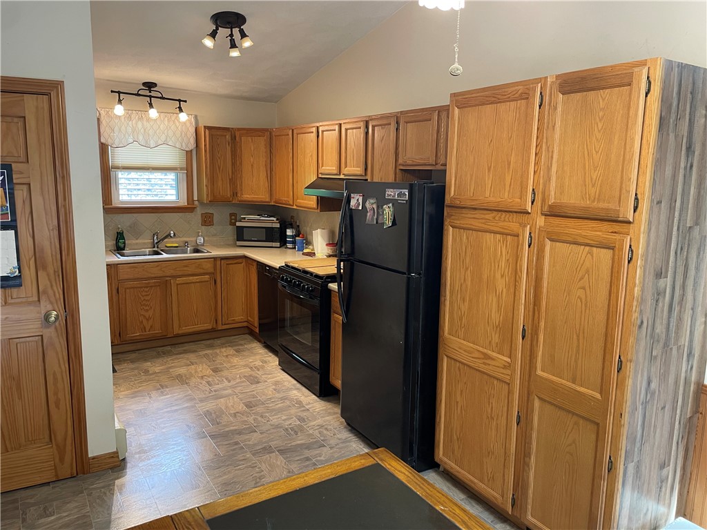 2 Timberwolf Drive