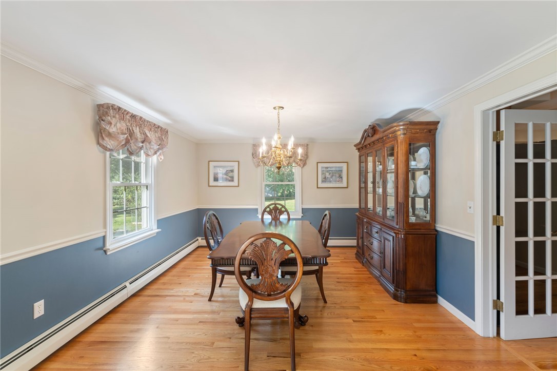 Cumberland, Rhode Island 02864, United States, 4 Bedrooms Bedrooms, ,3 BathroomsBathrooms,Residential,Active,222302