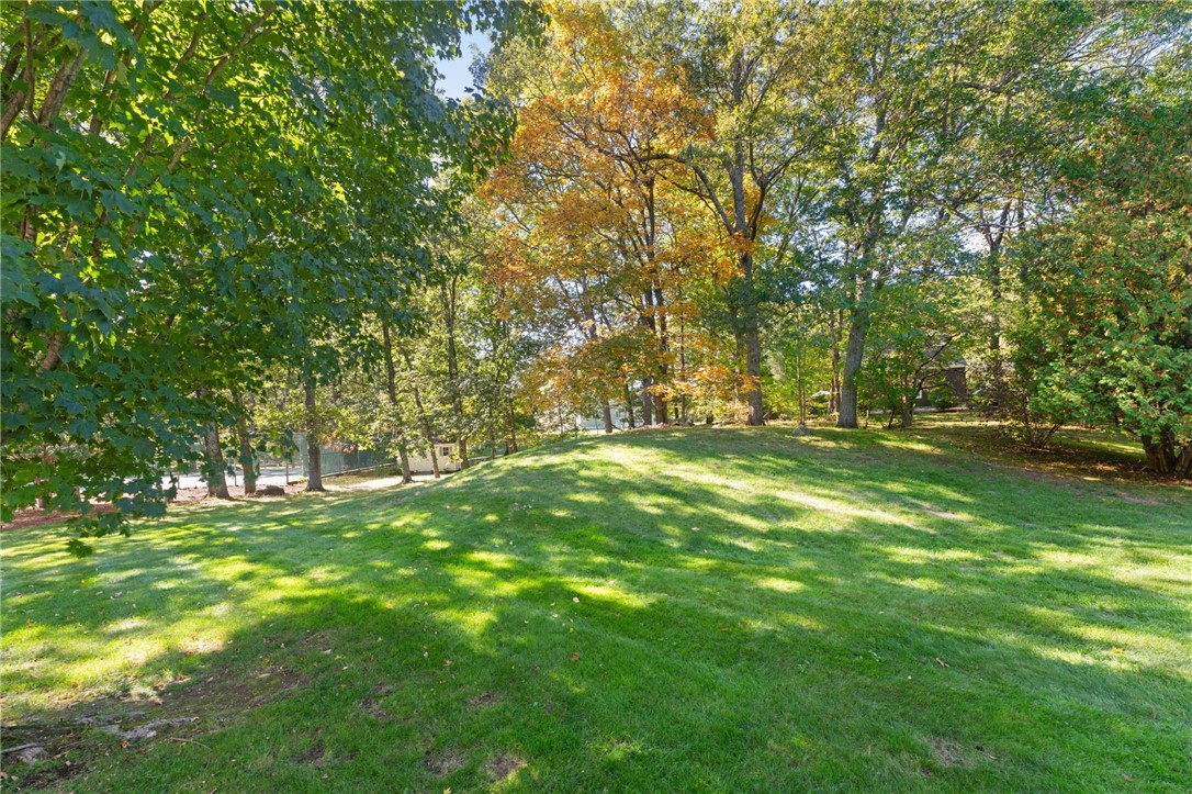 Cumberland, Rhode Island 02864, United States, 4 Bedrooms Bedrooms, ,3 BathroomsBathrooms,Residential,Active,222302