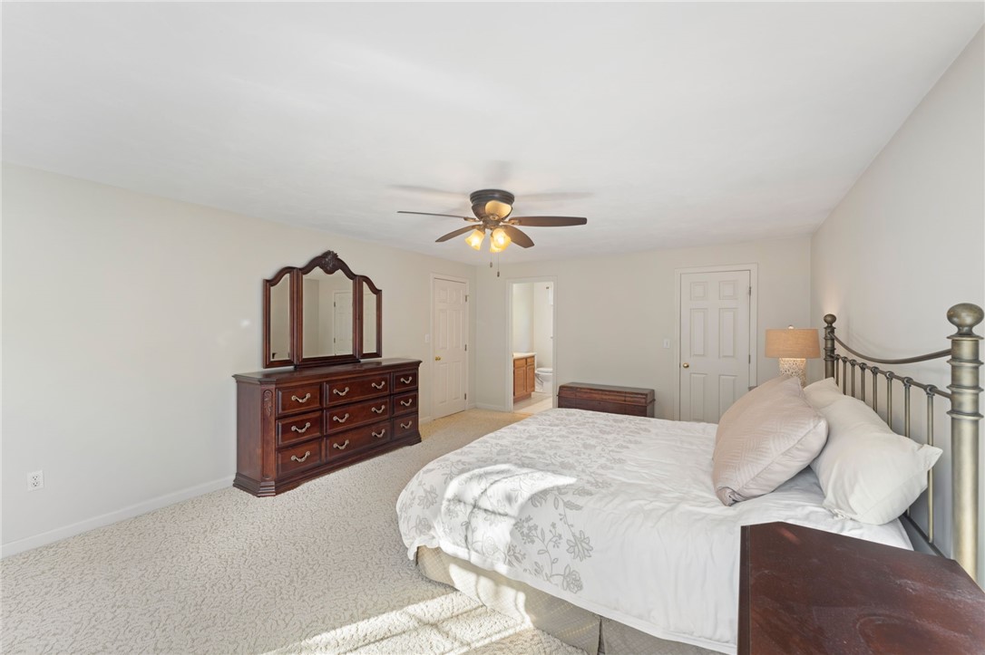 Cumberland, Rhode Island 02864, United States, 4 Bedrooms Bedrooms, ,3 BathroomsBathrooms,Residential,Active,222302