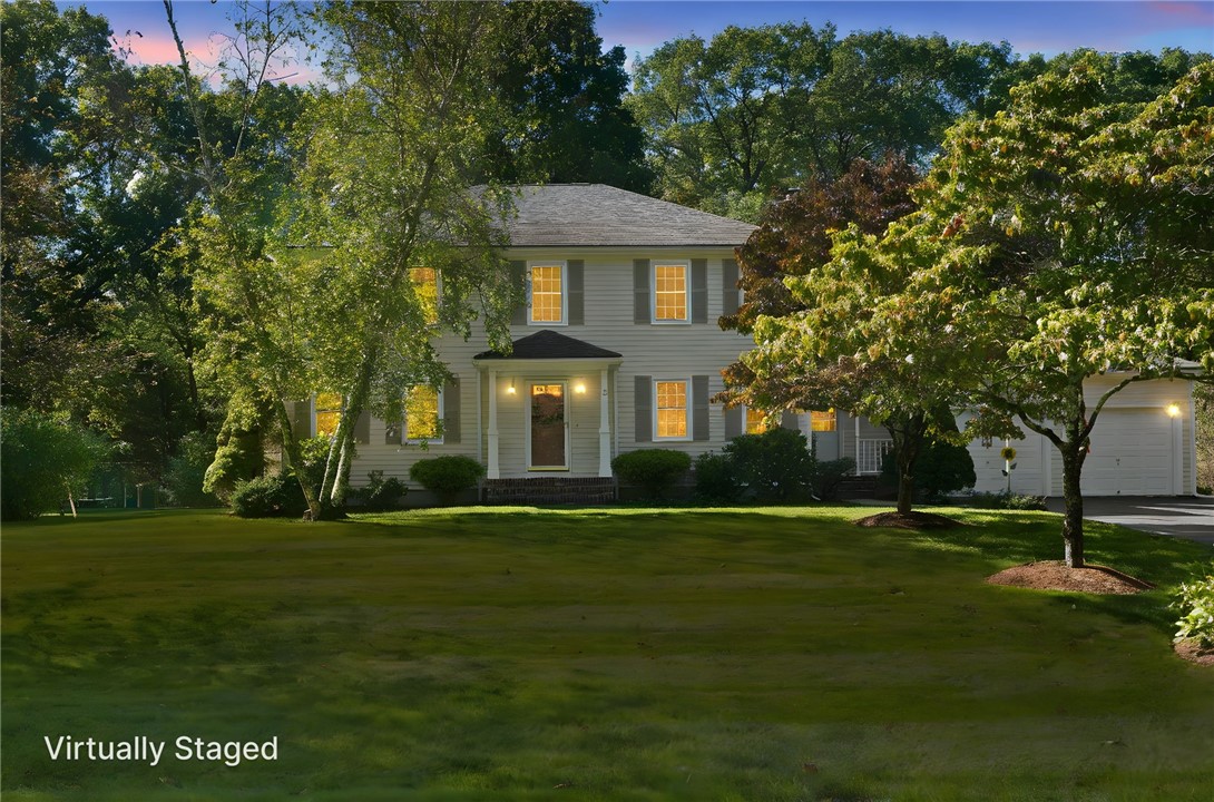 Cumberland, Rhode Island 02864, United States, 4 Bedrooms Bedrooms, ,3 BathroomsBathrooms,Residential,Active,222302