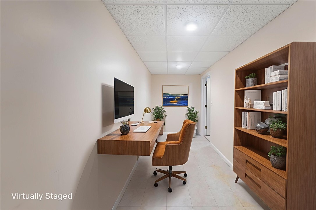 Cumberland, Rhode Island 02864, United States, 4 Bedrooms Bedrooms, ,3 BathroomsBathrooms,Residential,Active,222302