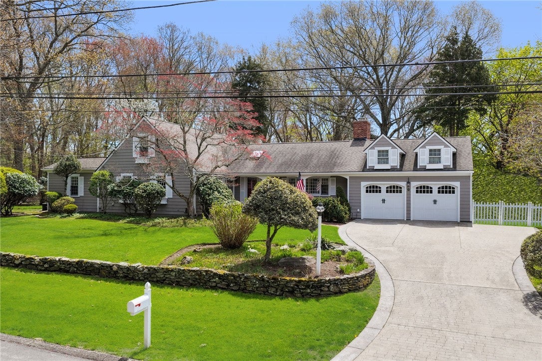 230 Kirby Avenue