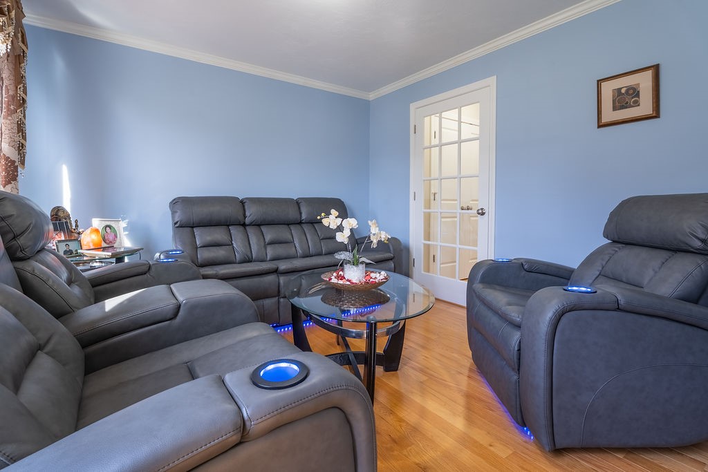 Cumberland, Rhode Island, 02864, United States, 4 Bedrooms Bedrooms, ,4 BathroomsBathrooms,Residential,Active,2032452