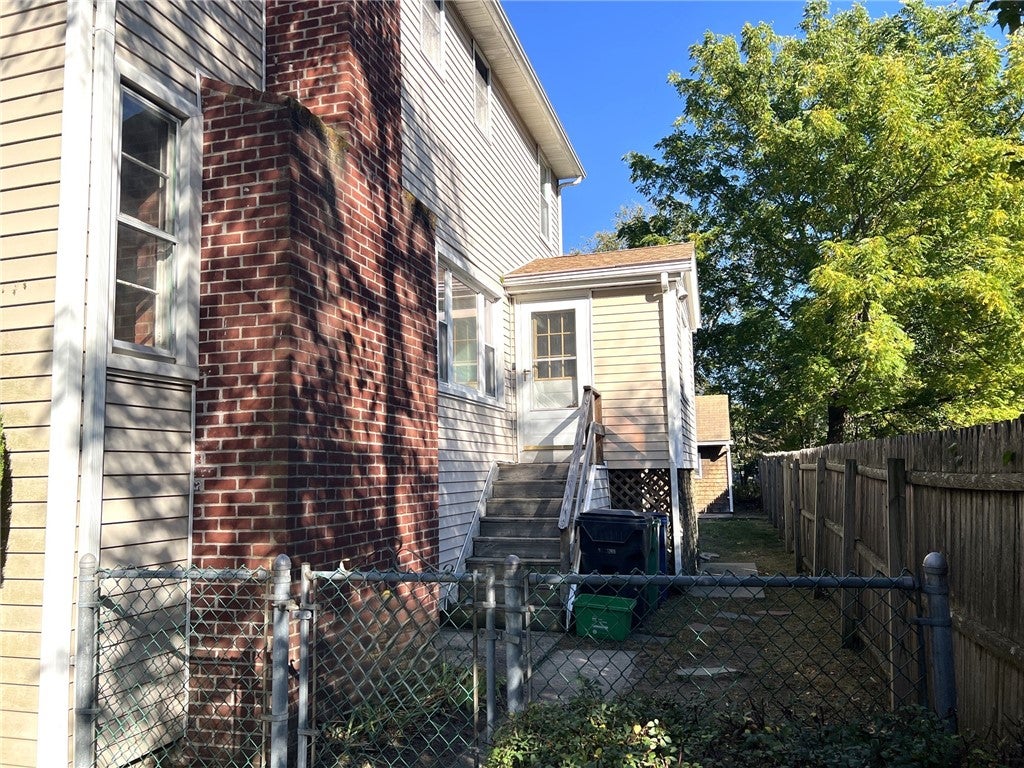 46 Errol Street