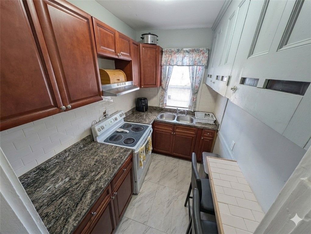 420 Orms Street