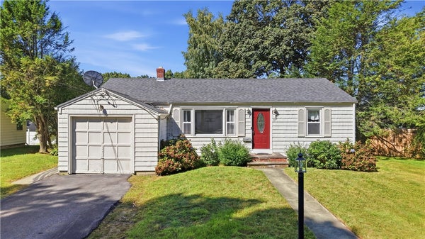 11 ROCK HILL DR, CRANSTON, RI 02920 - Image eadbfd0f99a6fec04cffcfe9fd1664bb/651201211