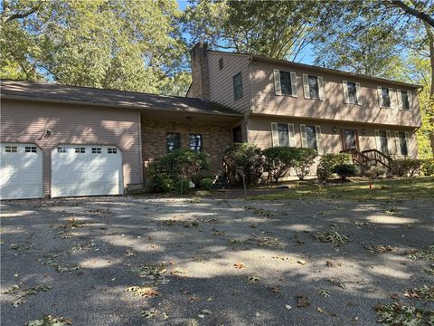 120 Adirondack Drive East Greenwich RI 02818