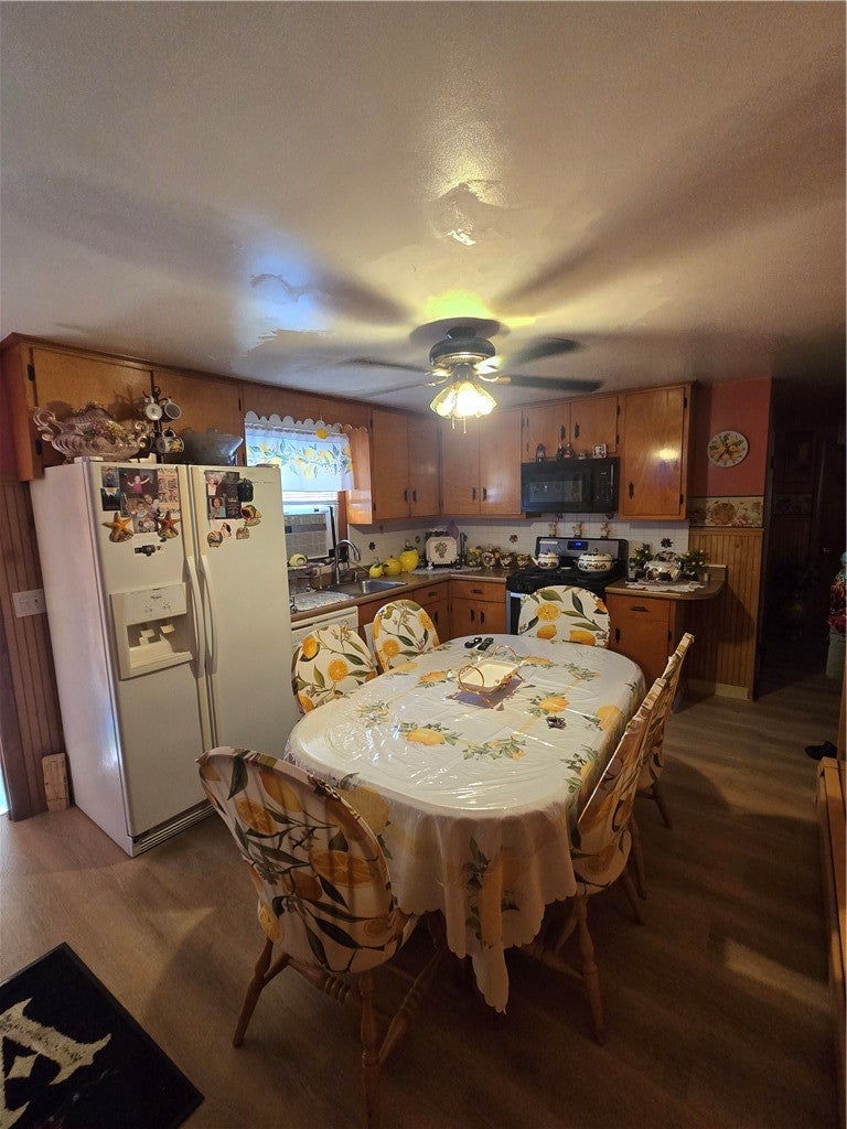 89 Columbia Avenue