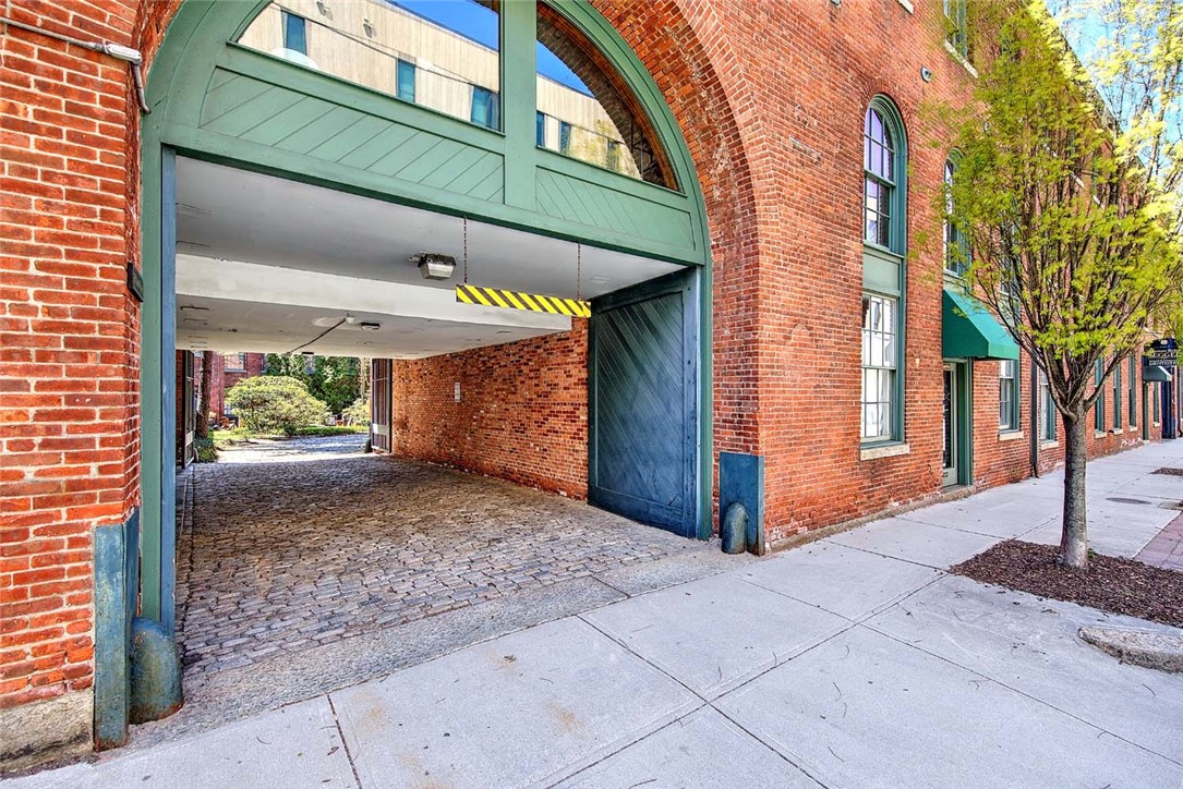 555 South Water Street 235