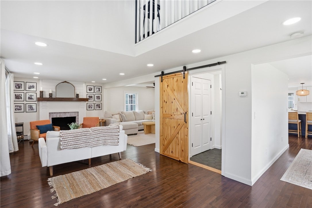 8 Emery Road